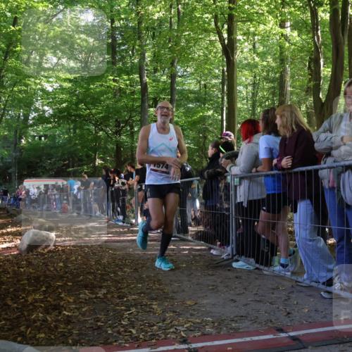 28.09.2025 - 33. Volkslauf durch das schöne Alstertal Strokosch-Dieckow http://msf.ph/oto/8967821 28.09.2025 11:45:53 Ziel 1572, 1574, 3073 meine-sportfotos.de