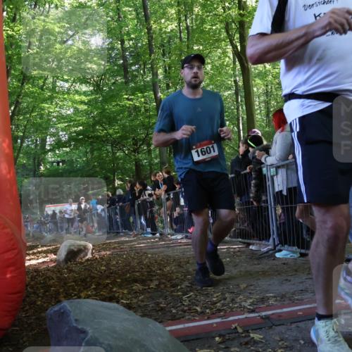 28.09.2025 - 33. Volkslauf durch das schöne Alstertal Strokosch-Dieckow http://msf.ph/oto/8967874 28.09.2025 11:46:04 Ziel 1008, 1564, 1578, 1589, 1601 meine-sportfotos.de
