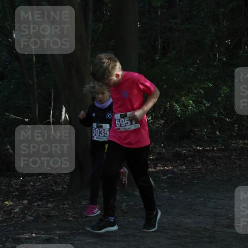 28.09.2025 - 33. Volkslauf durch das schöne Alstertal Strokosch-Dieckow http://msf.ph/oto/8967891 28.09.2025 10:46:07 Laufen 5035, 5957, 5004, 5029 meine-sportfotos.de