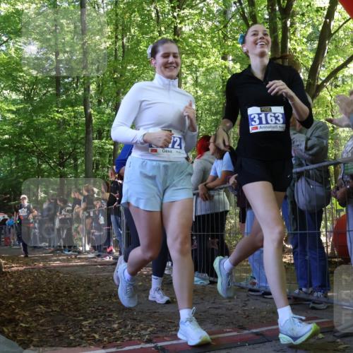 28.09.2025 - 33. Volkslauf durch das schöne Alstertal Strokosch-Dieckow http://msf.ph/oto/8967974 28.09.2025 11:46:42 Ziel 1802, 2455, 3153, 3162 meine-sportfotos.de