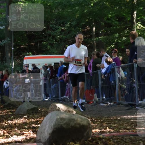 28.09.2025 - 33. Volkslauf durch das schöne Alstertal Strokosch-Dieckow http://msf.ph/oto/8968101 28.09.2025 11:48:16 Ziel 1596, 3077 meine-sportfotos.de