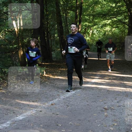 28.09.2025 - 33. Volkslauf durch das schöne Alstertal Strokosch-Dieckow http://msf.ph/oto/8968205 28.09.2025 10:55:14 Laufen 4081, 418, 4069 meine-sportfotos.de