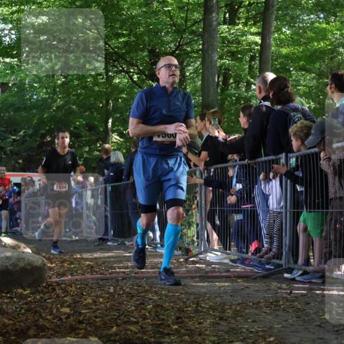 28.09.2025 - 33. Volkslauf durch das schöne Alstertal Strokosch-Dieckow http://msf.ph/oto/8968216 28.09.2025 11:48:42 Ziel 1123, 1560, 1590, 1607 meine-sportfotos.de