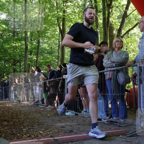 28.09.2025 - 33. Volkslauf durch das schöne Alstertal Strokosch-Dieckow http://msf.ph/oto/8968272 28.09.2025 11:48:53 Ziel 1588, 1606, 1789, 2241 meine-sportfotos.de