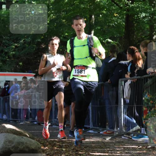 28.09.2025 - 33. Volkslauf durch das schöne Alstertal Strokosch-Dieckow http://msf.ph/oto/8968336 28.09.2025 11:49:19 Ziel 1567, 1581, 2608 meine-sportfotos.de