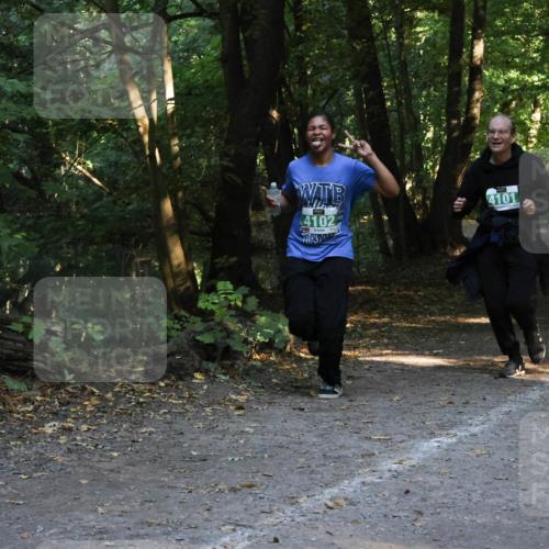 28.09.2025 - 33. Volkslauf durch das schöne Alstertal Strokosch-Dieckow http://msf.ph/oto/8968391 28.09.2025 10:57:25 Laufen 4102, 4101 meine-sportfotos.de