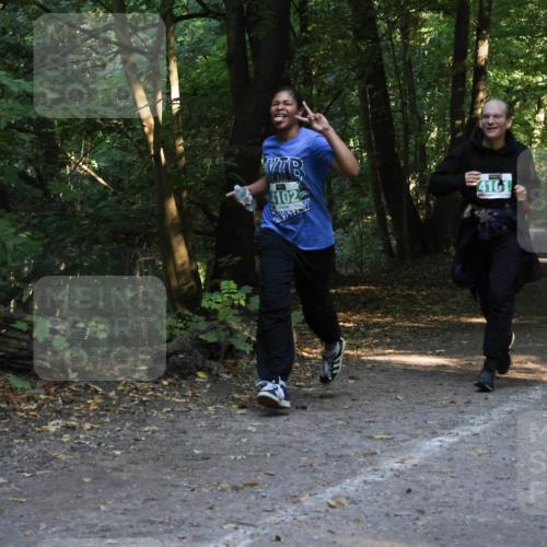28.09.2025 - 33. Volkslauf durch das schöne Alstertal Strokosch-Dieckow http://msf.ph/oto/8968394 28.09.2025 10:57:25 Laufen 4102, 4161 meine-sportfotos.de