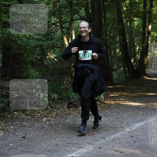 28.09.2025 - 33. Volkslauf durch das schöne Alstertal Strokosch-Dieckow http://msf.ph/oto/8968400 28.09.2025 10:57:26 Laufen 4101 meine-sportfotos.de