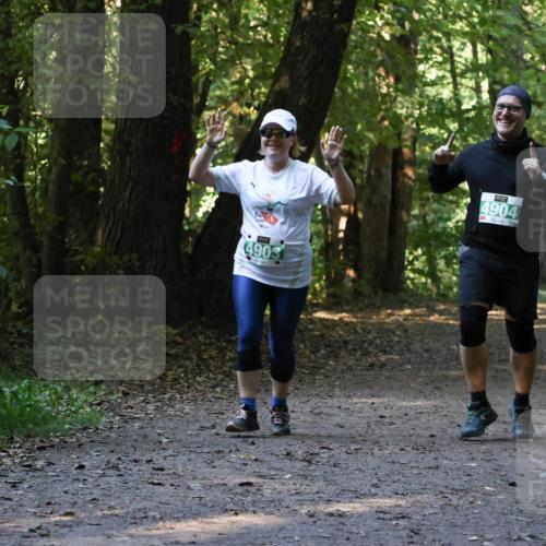28.09.2025 - 33. Volkslauf durch das schöne Alstertal Strokosch-Dieckow http://msf.ph/oto/8968456 28.09.2025 11:01:36 Laufen 4903, 4904 meine-sportfotos.de