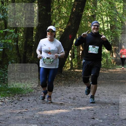 28.09.2025 - 33. Volkslauf durch das schöne Alstertal Strokosch-Dieckow http://msf.ph/oto/8968461 28.09.2025 11:01:37 Laufen 4903, 4904 meine-sportfotos.de