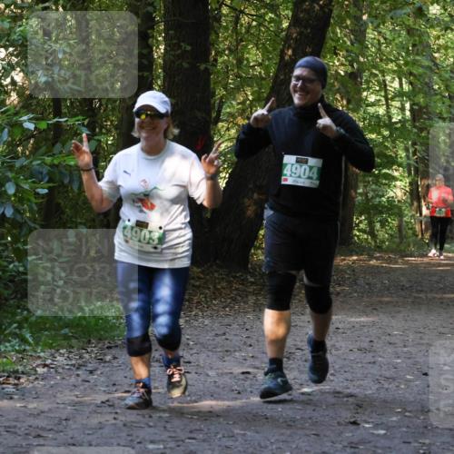 28.09.2025 - 33. Volkslauf durch das schöne Alstertal Strokosch-Dieckow http://msf.ph/oto/8968467 28.09.2025 11:01:38 Laufen 4903, 4904 meine-sportfotos.de