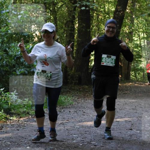 28.09.2025 - 33. Volkslauf durch das schöne Alstertal Strokosch-Dieckow http://msf.ph/oto/8968470 28.09.2025 11:01:39 Laufen 4903, 4904 meine-sportfotos.de