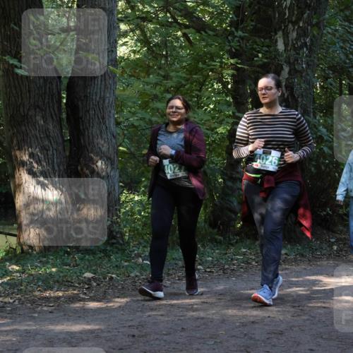 28.09.2025 - 33. Volkslauf durch das schöne Alstertal Strokosch-Dieckow http://msf.ph/oto/8968538 28.09.2025 11:05:13 Laufen 4027, 4026 meine-sportfotos.de