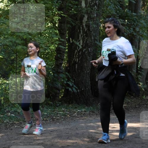 28.09.2025 - 33. Volkslauf durch das schöne Alstertal Strokosch-Dieckow http://msf.ph/oto/8968561 28.09.2025 11:05:53 Laufen 4097, 40, 4145 meine-sportfotos.de