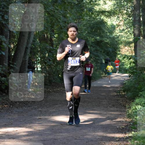 28.09.2025 - 33. Volkslauf durch das schöne Alstertal Strokosch-Dieckow http://msf.ph/oto/8968602 28.09.2025 11:09:46 Laufen 3412, 4172 meine-sportfotos.de
