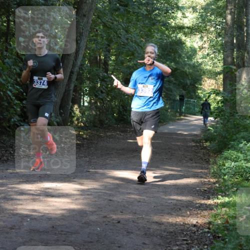 28.09.2025 - 33. Volkslauf durch das schöne Alstertal Strokosch-Dieckow http://msf.ph/oto/8968670 28.09.2025 11:11:08 Laufen 3374, 3392 meine-sportfotos.de