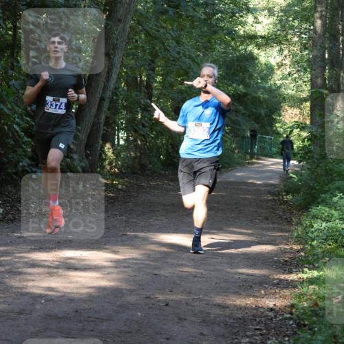 28.09.2025 - 33. Volkslauf durch das schöne Alstertal Strokosch-Dieckow http://msf.ph/oto/8968671 28.09.2025 11:11:08 Laufen 3374, 13392 meine-sportfotos.de