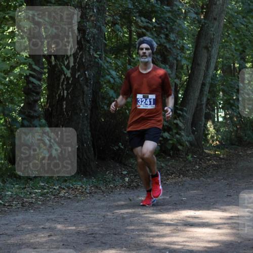 28.09.2025 - 33. Volkslauf durch das schöne Alstertal Strokosch-Dieckow http://msf.ph/oto/8968682 28.09.2025 11:11:54 Laufen 3241, 1365 meine-sportfotos.de
