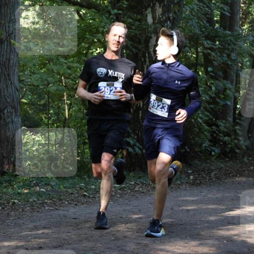 28.09.2025 - 33. Volkslauf durch das schöne Alstertal Strokosch-Dieckow http://msf.ph/oto/8968724 28.09.2025 11:13:15 Laufen 05, 392, 3923 meine-sportfotos.de