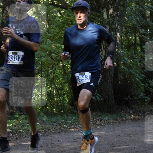 28.09.2025 - 33. Volkslauf durch das schöne Alstertal Strokosch-Dieckow http://msf.ph/oto/8968962 28.09.2025 11:19:33 Laufen 3387, 3943 meine-sportfotos.de