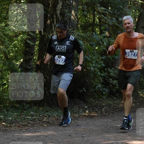 28.09.2025 - 33. Volkslauf durch das schöne Alstertal Strokosch-Dieckow http://msf.ph/oto/8969003 28.09.2025 11:20:16 Laufen 3292, 3927, 3030 meine-sportfotos.de