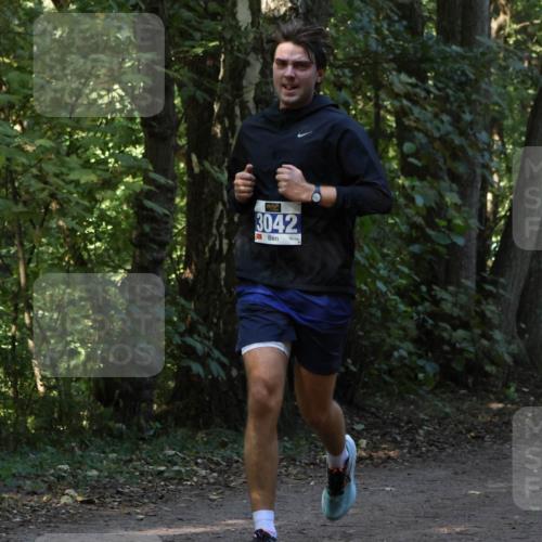 28.09.2025 - 33. Volkslauf durch das schöne Alstertal Strokosch-Dieckow http://msf.ph/oto/8969061 28.09.2025 11:20:47 Laufen 3042, 5 meine-sportfotos.de