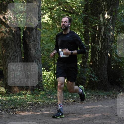 28.09.2025 - 33. Volkslauf durch das schöne Alstertal Strokosch-Dieckow http://msf.ph/oto/8969072 28.09.2025 11:20:59 Laufen 39 meine-sportfotos.de