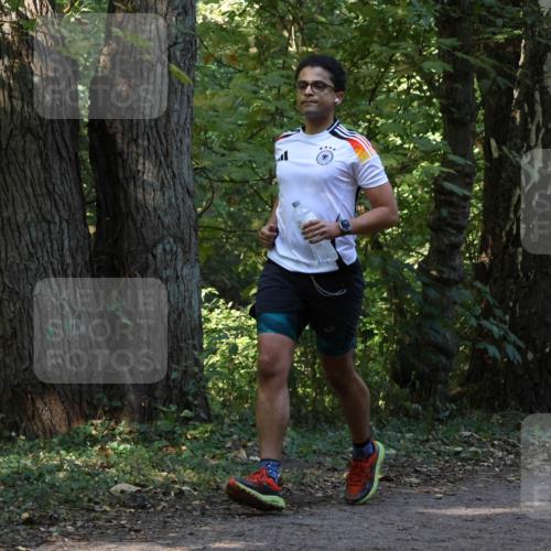 28.09.2025 - 33. Volkslauf durch das schöne Alstertal Strokosch-Dieckow http://msf.ph/oto/8969078 28.09.2025 11:21:03 Laufen  meine-sportfotos.de