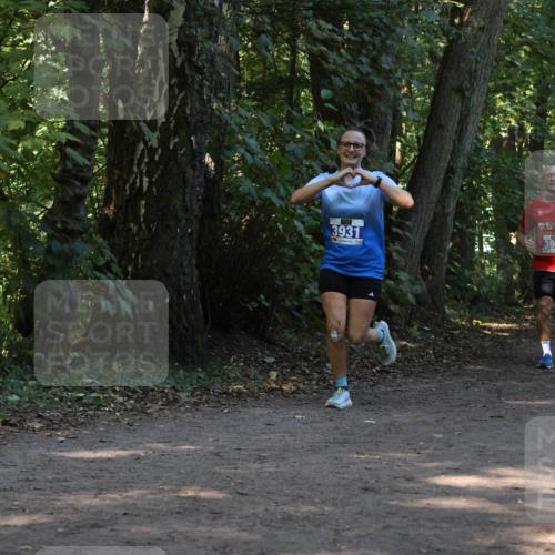 28.09.2025 - 33. Volkslauf durch das schöne Alstertal Strokosch-Dieckow http://msf.ph/oto/8969117 28.09.2025 11:21:37 Laufen 3931, 3929, 4159, 202 meine-sportfotos.de