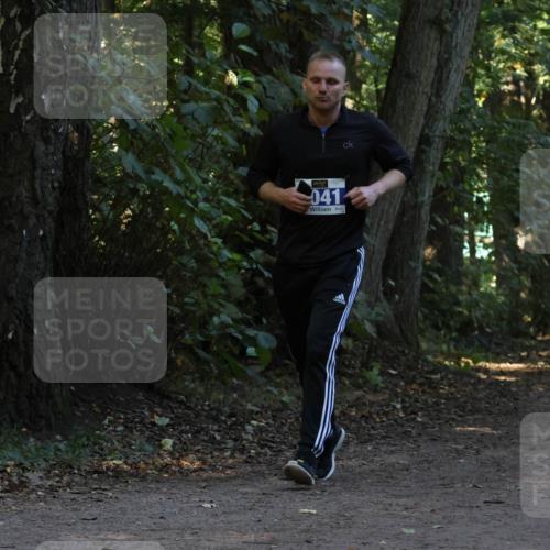 28.09.2025 - 33. Volkslauf durch das schöne Alstertal Strokosch-Dieckow http://msf.ph/oto/8969173 28.09.2025 11:22:32 Laufen 041 meine-sportfotos.de