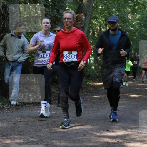 28.09.2025 - 33. Volkslauf durch das schöne Alstertal Strokosch-Dieckow http://msf.ph/oto/8969322 28.09.2025 11:25:42 Laufen 3142, 3306 meine-sportfotos.de