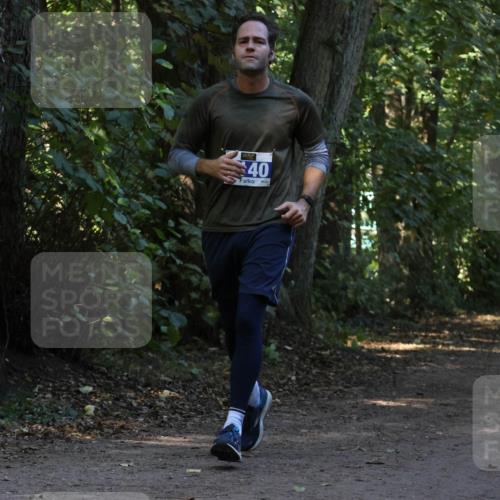 28.09.2025 - 33. Volkslauf durch das schöne Alstertal Strokosch-Dieckow http://msf.ph/oto/8969335 28.09.2025 11:25:52 Laufen 40 meine-sportfotos.de