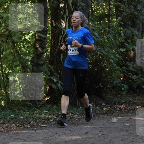 28.09.2025 - 33. Volkslauf durch das schöne Alstertal Strokosch-Dieckow http://msf.ph/oto/8969459 28.09.2025 11:28:20 Laufen 3352, 332 meine-sportfotos.de