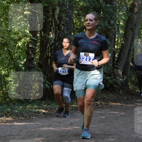 28.09.2025 - 33. Volkslauf durch das schöne Alstertal Strokosch-Dieckow http://msf.ph/oto/8969552 28.09.2025 11:30:18 Laufen 3218, 3217 meine-sportfotos.de