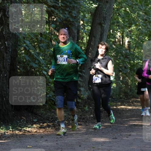 28.09.2025 - 33. Volkslauf durch das schöne Alstertal Strokosch-Dieckow http://msf.ph/oto/8969802 28.09.2025 11:35:52 Laufen 3951, 3120, 322 meine-sportfotos.de