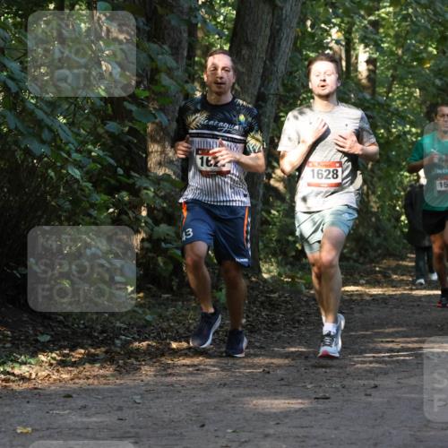 28.09.2025 - 33. Volkslauf durch das schöne Alstertal Strokosch-Dieckow http://msf.ph/oto/8969814 28.09.2025 11:36:23 Laufen 43, 162, 1628, 1537, 172 meine-sportfotos.de
