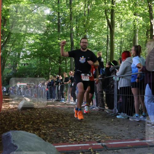 28.09.2025 - 33. Volkslauf durch das schöne Alstertal Strokosch-Dieckow http://msf.ph/oto/8969942 28.09.2025 11:50:43 Ziel 1570, 1864, 2995 meine-sportfotos.de
