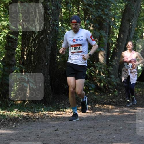 28.09.2025 - 33. Volkslauf durch das schöne Alstertal Strokosch-Dieckow http://msf.ph/oto/8969965 28.09.2025 11:39:14 Laufen 1801, 3047, 3253 meine-sportfotos.de