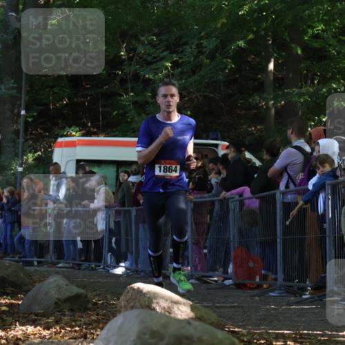 28.09.2025 - 33. Volkslauf durch das schöne Alstertal Strokosch-Dieckow http://msf.ph/oto/8969975 28.09.2025 11:50:48 Ziel 1864 meine-sportfotos.de