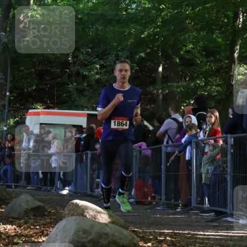 28.09.2025 - 33. Volkslauf durch das schöne Alstertal Strokosch-Dieckow http://msf.ph/oto/8969989 28.09.2025 11:50:49 Ziel 1864 meine-sportfotos.de