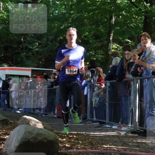 28.09.2025 - 33. Volkslauf durch das schöne Alstertal Strokosch-Dieckow http://msf.ph/oto/8969997 28.09.2025 11:50:49 Ziel 1864 meine-sportfotos.de
