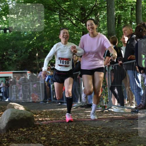 28.09.2025 - 33. Volkslauf durch das schöne Alstertal Strokosch-Dieckow http://msf.ph/oto/8970127 28.09.2025 11:51:10 Ziel 1010 meine-sportfotos.de