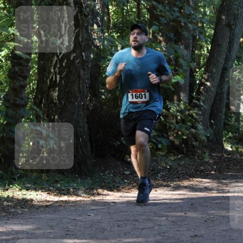 28.09.2025 - 33. Volkslauf durch das schöne Alstertal Strokosch-Dieckow http://msf.ph/oto/8970173 28.09.2025 11:44:17 Laufen 44, 1601 meine-sportfotos.de