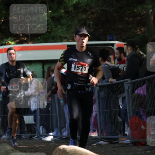 28.09.2025 - 33. Volkslauf durch das schöne Alstertal Strokosch-Dieckow http://msf.ph/oto/8970176 28.09.2025 11:51:17 Ziel 1571, 1638 meine-sportfotos.de