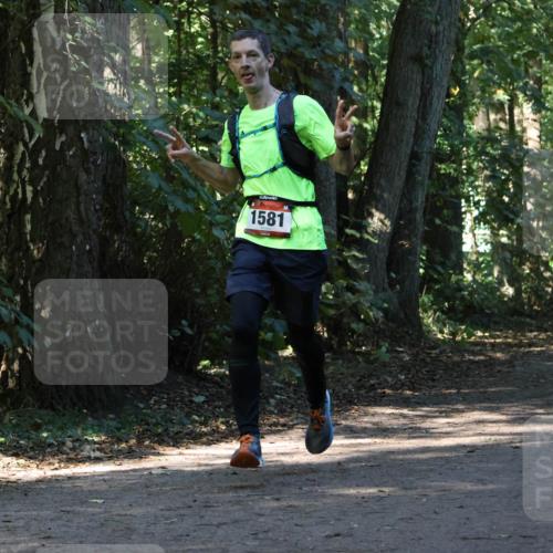 28.09.2025 - 33. Volkslauf durch das schöne Alstertal Strokosch-Dieckow http://msf.ph/oto/8970275 28.09.2025 11:47:23 Laufen 1581, 1616 meine-sportfotos.de
