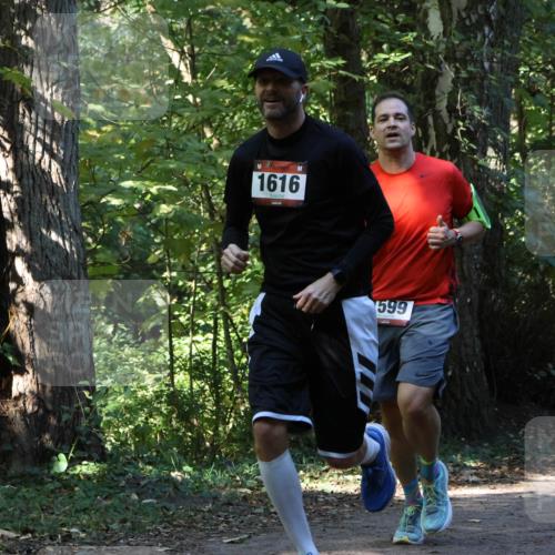 28.09.2025 - 33. Volkslauf durch das schöne Alstertal Strokosch-Dieckow http://msf.ph/oto/8970293 28.09.2025 11:47:33 Laufen 1616, 599 meine-sportfotos.de