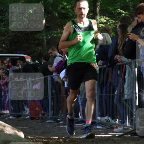 28.09.2025 - 33. Volkslauf durch das schöne Alstertal Strokosch-Dieckow http://msf.ph/oto/8970332 28.09.2025 11:51:28 Ziel 2381, 2654, 3111 meine-sportfotos.de