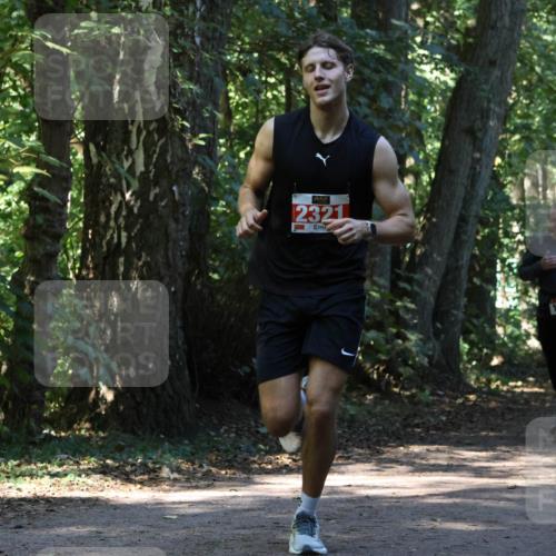 28.09.2025 - 33. Volkslauf durch das schöne Alstertal Strokosch-Dieckow http://msf.ph/oto/8970431 28.09.2025 11:51:08 Laufen 2321, 1573, 605 meine-sportfotos.de
