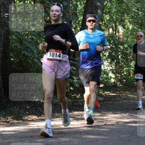 28.09.2025 - 33. Volkslauf durch das schöne Alstertal Strokosch-Dieckow http://msf.ph/oto/8970468 28.09.2025 11:52:37 Laufen 1014, 1698 meine-sportfotos.de