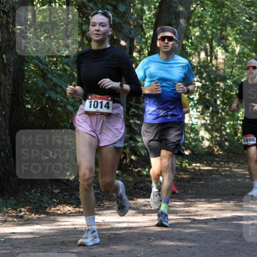 28.09.2025 - 33. Volkslauf durch das schöne Alstertal Strokosch-Dieckow http://msf.ph/oto/8970469 28.09.2025 11:52:37 Laufen 1014, 1698 meine-sportfotos.de